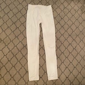 White lululemon leggings